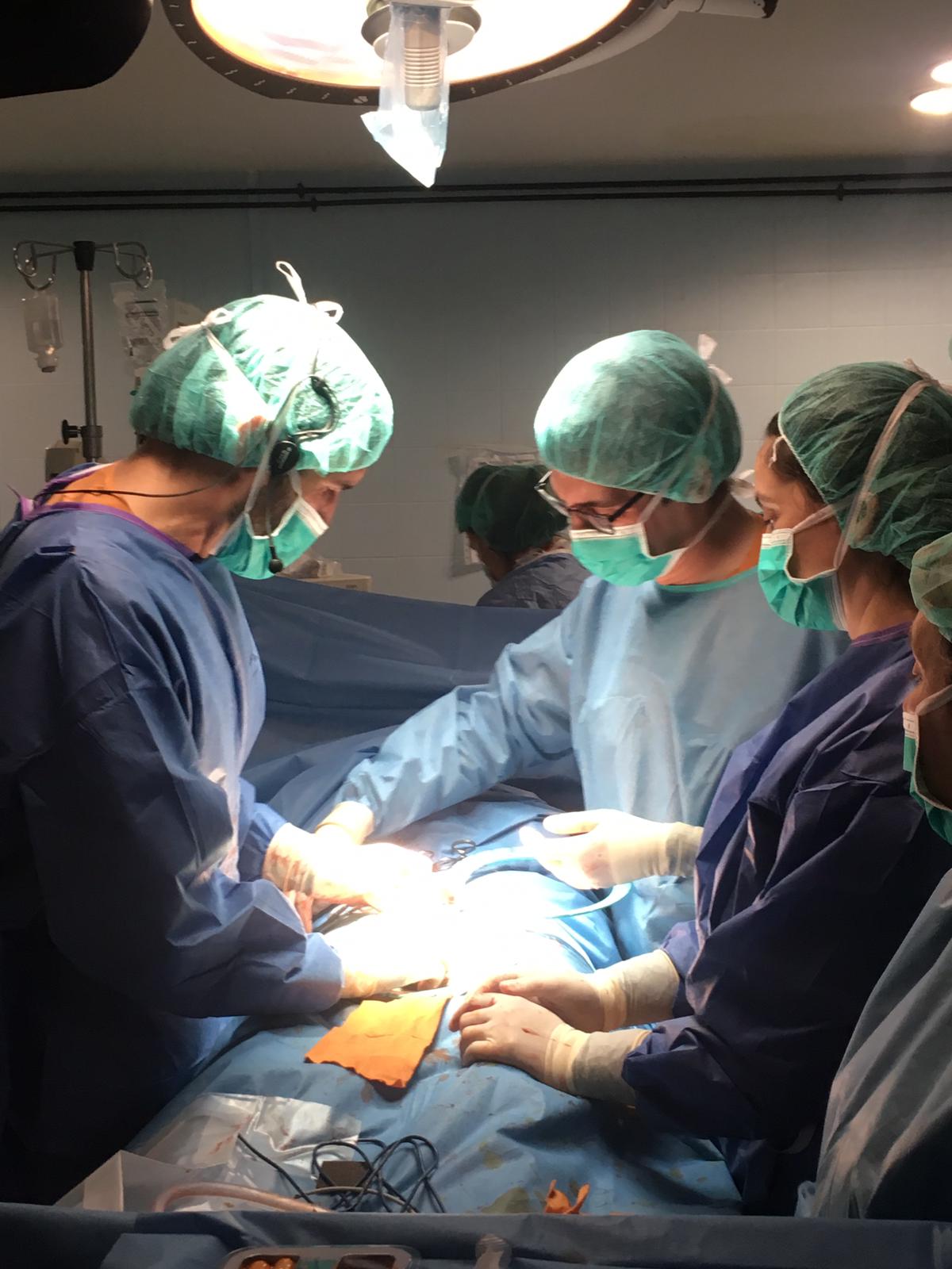 Sexto curso de cirugia protesica Operando Romero